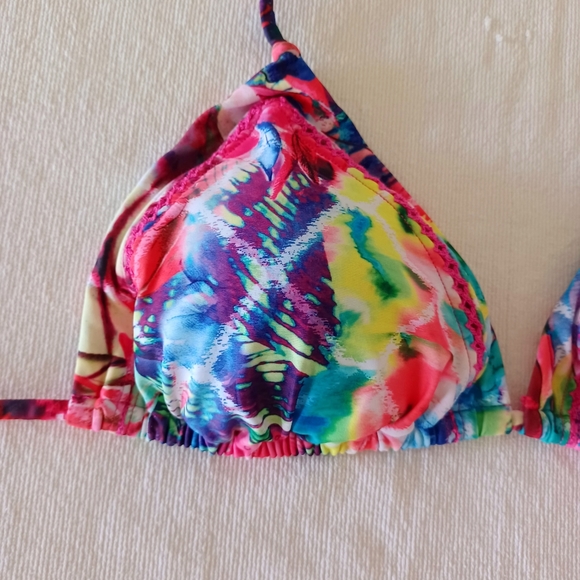 VENUS Tropical Floral Print Bikini Set, size 8 - Picture 6 of 15